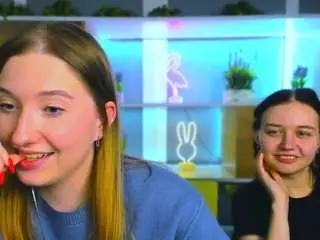 Miki-ti  live sex cam