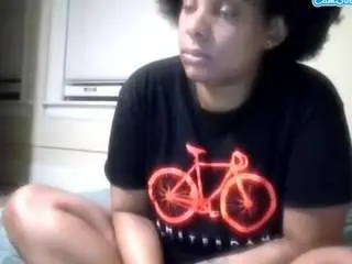 Raiynaraven  live sex cam