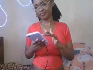 Ravynphoenixx  live sex cam
