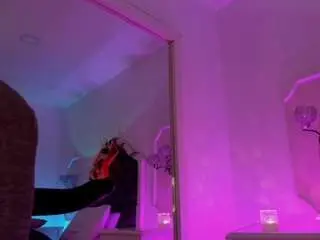 Valenmoon1  live sex cam