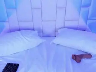 Nanaosaky  live sex cam