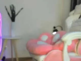 Elliediaz  live sex cam