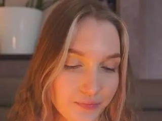 Gwynhornsby  live sex cam