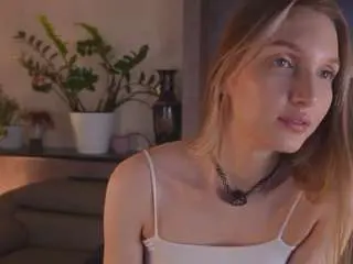 Gwynhornsby  live sex cam