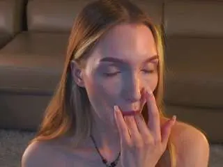 Gwynhornsby  live sex cam