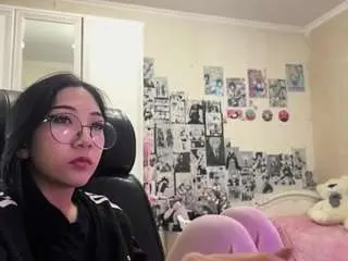 Janellewarnstaff  live sex cam