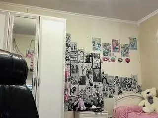 Janellewarnstaff  live sex cam