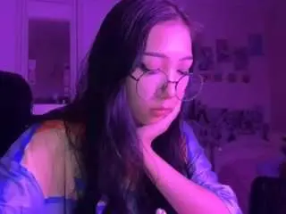 Janellewarnstaff  live sex cam