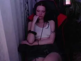 Karolinefrances  live sex cam