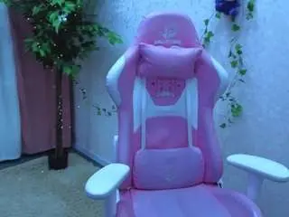 Lori-blossom  live sex cam