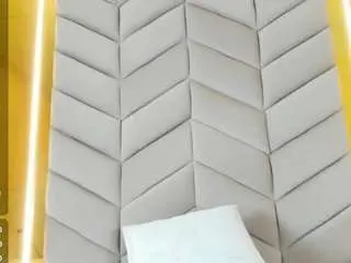 Miadixon69  live sex cam