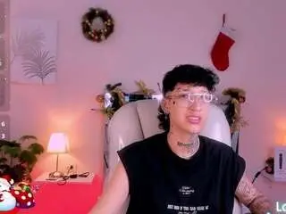 Ravengreen  live sex cam