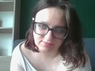 Sensualparis  live sex cam