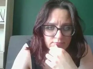 Sensualparis  live sex cam