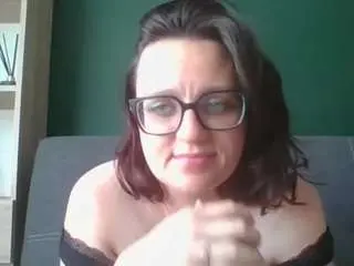 Sensualparis  live sex cam