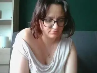 Sensualparis  live sex cam