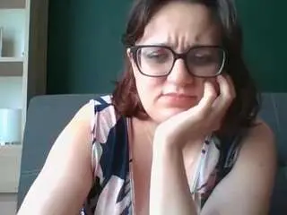 Sensualparis  live sex cam