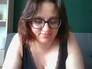 Sensualparis  live sex cam