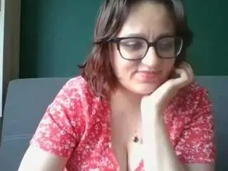 Sensualparis  live sex cam