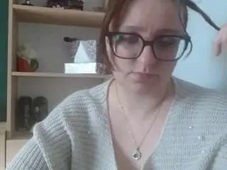 Sensualparis  live sex cam
