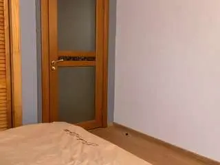 Wildatebar  live sex cam