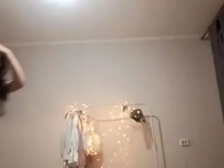 Anwoloszyn  live sex cam