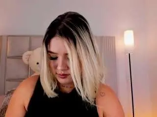 Britney-amberr  live sex cam
