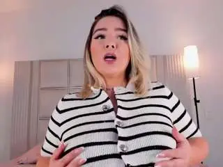 Britney-amberr  live sex cam