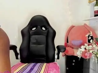 Kaitllyn-queen  live sex cam