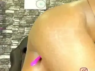 Kaitllyn-queen  live sex cam