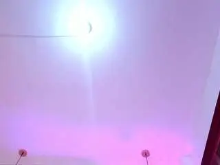 Jupiterfox  live sex cam