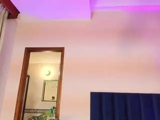 Jupiterfox  live sex cam