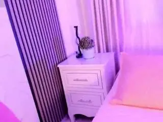 Jupiterfox  live sex cam