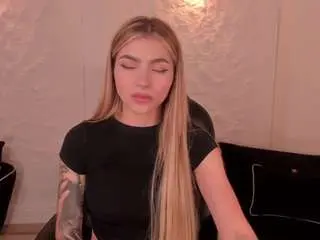 Meganwest  live sex cam