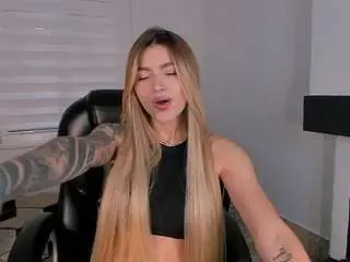 Meganwest  live sex cam