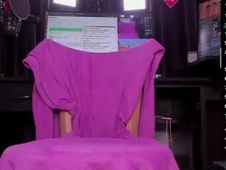 Raissasky  live sex cam