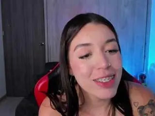 Zoee-jackson  live sex cam