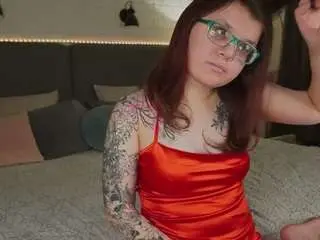 Ariell-mini  live sex cam