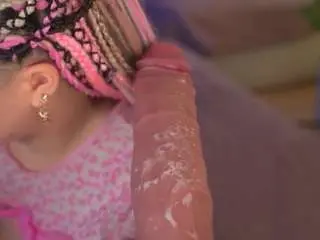 Blowoow  live sex cam