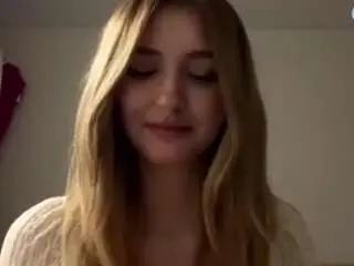 Paulettarenard  live sex cam