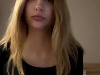 Paulettarenard  live sex cam