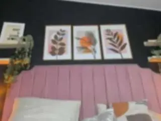 Scarlet-t  live sex cam