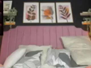 Scarlet-t  live sex cam