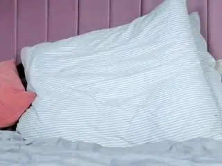 Scarlet-t  live sex cam