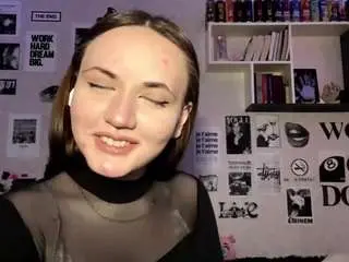 Viviennepederson  live sex cam