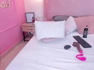 Amandalourens  live sex cam