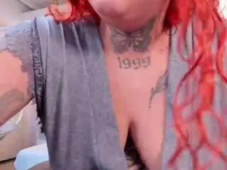 Barbiee-sexxy  live sex cam