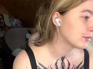 Euniceferracioli  live sex cam