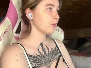 Euniceferracioli  live sex cam