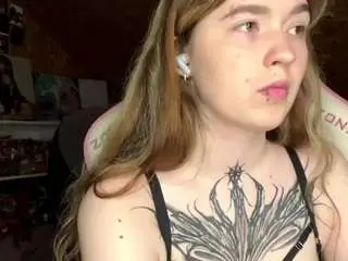 Euniceferracioli  live sex cam